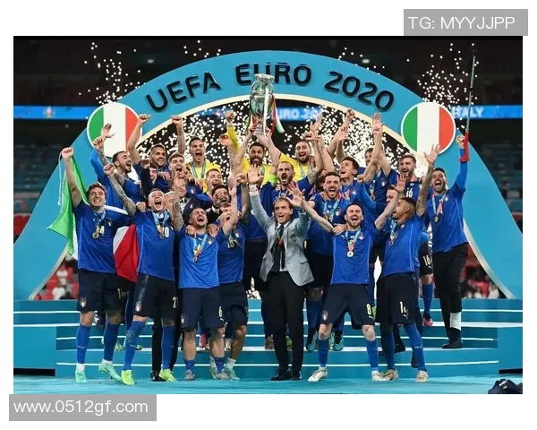 足球球星群星图解析与背后故事揭示：从场上到场下的传奇人生