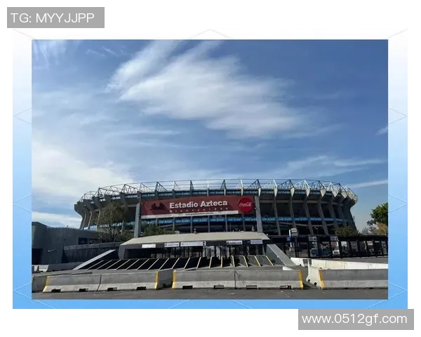 从球场到街头看足球巨星如何用穿衣风格引领时尚新潮流